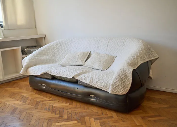 Amplio Departamento 3 Dormitorios En Recoleta, Cerca Del Alto Palermo